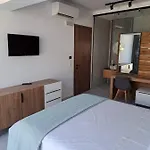 Apartamento Courtyard Luxury “ Apostolos” *
