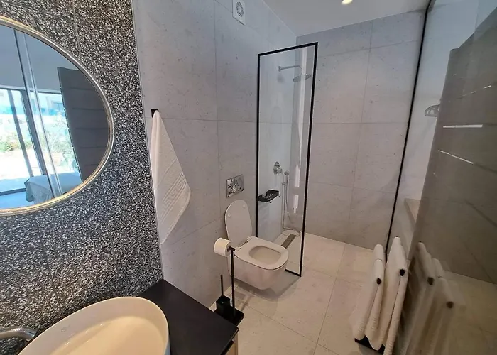 Apartmán Courtyard Luxury “ Apostolos”