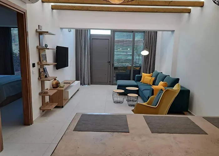 Apartmán Courtyard Luxury “ Apostolos”