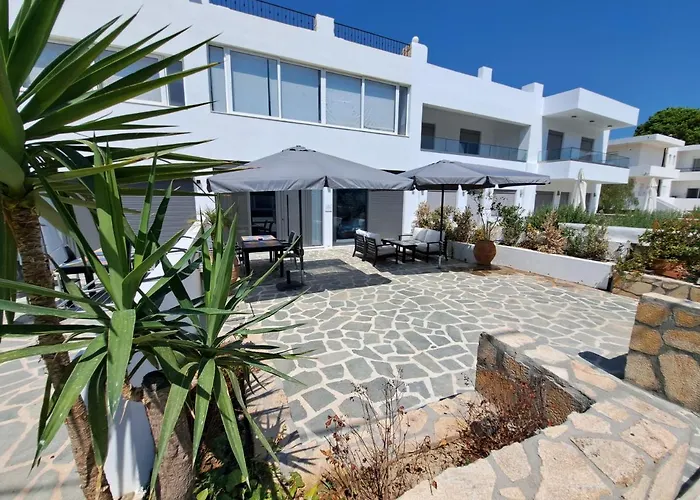 Courtyard Luxury “ Apostolos” Pefki
