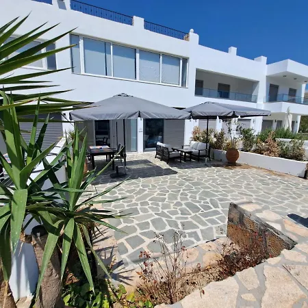 Courtyard Luxury “ Apostolos” Πεύκος