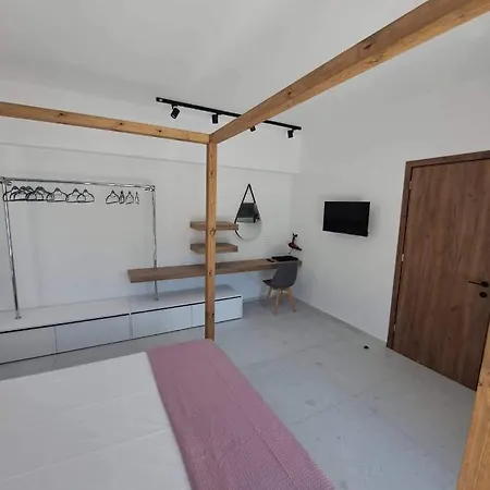 Courtyard Luxury “ Apostolos”